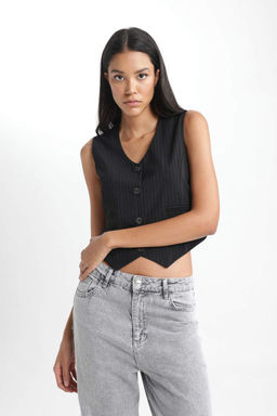 Полосатый блейзер приталенного кроя