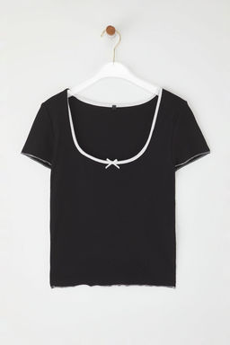 Trendyolmilla Ekru Fiyonklu Kontrast Biye Detayl? Fitted/Vucuda Oturan Fitilli Esenk Orme Bluz TWOSS25BZ00047  фото 16