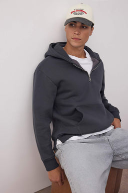 Antrasit Oversize/Genis Kesim Fermuarl? Kapusonlu Ici Polarl? Basic Sweatshirt TMNAW25SW00050