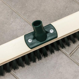 Щётка для подметания пола «Метро», 70×5 см, усиленный угловой резьбовой держатель