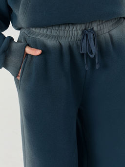 Брюки женские зеленые с декоративными потертостями - Mark formelle фото 4