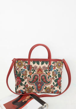 Сумка женская классической формы с короткими ручками