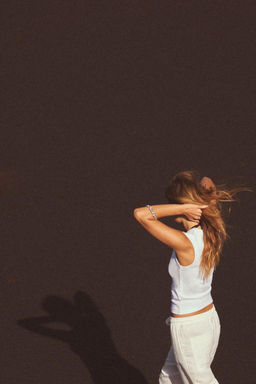 V-NECK TOP - Zara фото 7