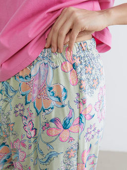 V Yaka ?i?ekli Kad?n Kaprili Pijama Tak?m?