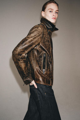 CHAQUETA BIKER PIEL 100% ZW COLLECTION LIMITED EDITION / Marr?n - Zara фото 4