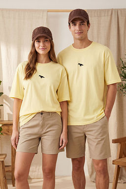 Unisex Sar_ Oversize/Geni_ Kesim K_sa Kol Dinozor Nak__l_ %100 Tok Kuma_ T-shirt TMNSS23TS00243