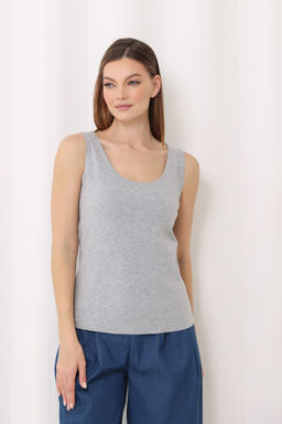 Майка с широкими бретелями