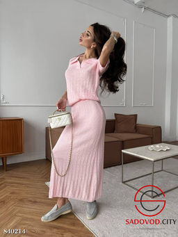 Костюм женский кофта и юбка