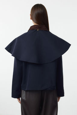 TRENDYOLMILLA Kahverengi Omuz ve Yaka Detayl? Pelerinli Oversize Ince Ceket Mont TWOAW25MO00206  фото 5