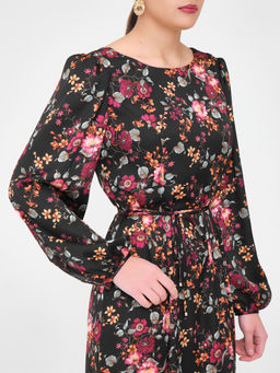 Платье с фигурным вырезом Новый год