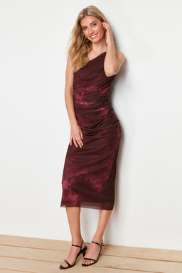 TRENDYOLMILLA Turuncu Tek Kol Vucuda Oturan Aksesuar Detayl? Tul Esnek Orme Midi Kalem Elbise TWOSS24EL00174 фото 6