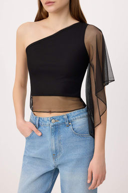 Siyah Duz Regular Asimetrik Yaka Buzgulu/F?rf?rl? Kol Tul Orme Bluz TWOSS26BZ00670