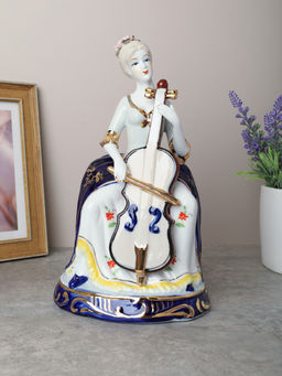 Статуэтка Дама музыкант 26 см / 170611 /уп 24/ - Галеонтрейд фото 3