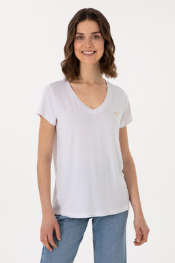 Kad_n Beyaz Basic Ti__rt Sepette S_rpriz _ndirim