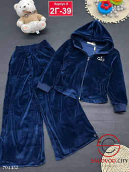 Костюм бархатный для девочка