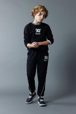 Толстые спортивные штаны для мальчиков с эластичными карманами на шнуровке на талии - Defacto фото 3