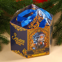 Подарочный набор Чудесного года: чай чёрный с апельсином, 50 г., кружка 300 мл., носки 36 - 39 размер