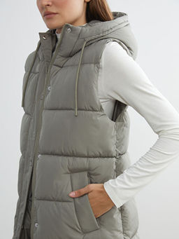 Kap??onlu Kad?n ?i?me Yelek