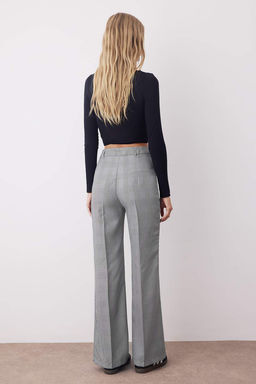 Gri Ekoseli Flare Kumas Pantolon TWOAW26PL00067
