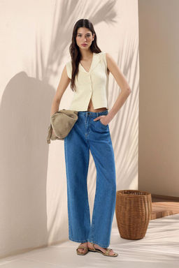 TRENDYOLMILLA Tas Polo Yaka Yelek TWOSS25YE00067