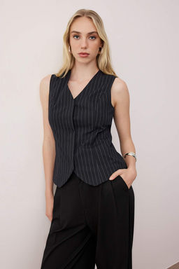 Siyah Ince Cizgili Fitted Dokuma Yelek TWOAW26YE00038 - Trendyolmilla фото 2