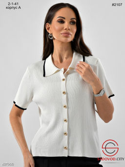 Женская кофта поло на пуговицах