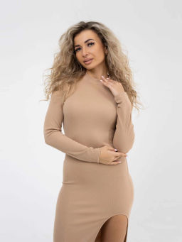 Платье женское, цвет бежевый