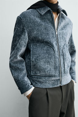 EMBOSSED FLOCKED JACKET