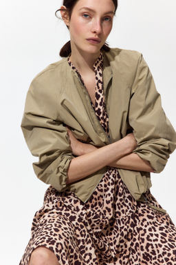 Vestido escalonado de corte midi - H&m фото 6