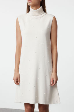 TRENDYOLMILLA Ekru Mini Triko Kolsuz Bal?kc? Yaka Elbise TWOAW25EL00053  фото 4
