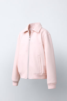 CAZADORA BOMBER EFECTO PIEL / Rosa pastel