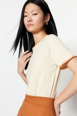 Tas %100 Pamuk Kontrast Dikis Detayl? Basic Bisiklet Yaka Orme T-Shirt TWOSS19AD0085