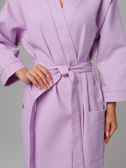 Женский укороченный вафельный халат с планкой сиреневый В-11 (18)