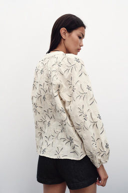 RUSTIC TEXTURED EMBROIDERED BLOUSE - Zara фото 5