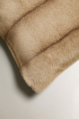 OMBR_ FAUX FUR CUSHION COVER - Zara фото 2