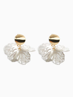 Клипсы для ушей QF Ветерок, цвет белый в золоте