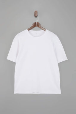 Beyaz Wardrobe Essentials Yumusak Tuse Dusuk Omuz Regular Fit Basic T-Shirt TMNSS26TS00010