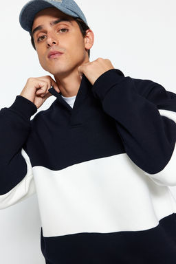 TRENDYOL MAN Siyah Oversize/Genis Kesim C?tc?tl? Renk Ici Polar Pamuklu Sweatshirt TMNAW24SW00160 - Trendyolmilla фото 2