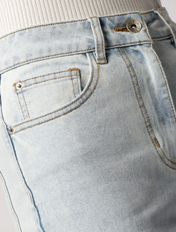 Джинсы-клеш Vilatte D54.261 деним светло-голубые  фото 3