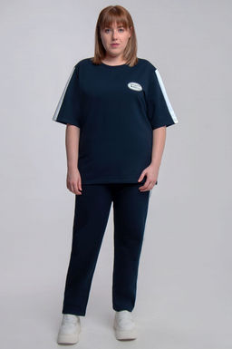 Арт. 2345 Костюм с брюками женский  50-58 Цвет:верх- темно-синий, белый, низ- темно-синий, белый