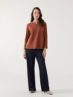 Ka??k Yaka Nak??l? Kad?n Bluz