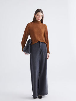 Dik Yaka Dokulu Bluz