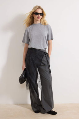 TRENDYOLMILLA Beyaz %100 Pamuk Basic Regular/Normal Kal?p Dik Yaka Orme T-Shirt TWOAW20TS0096  фото 53