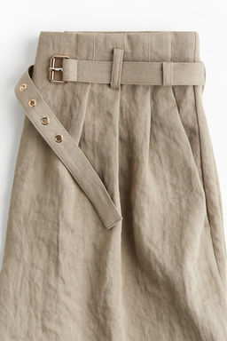 Pantalon corto paper bag con cinturon - H&m фото 6