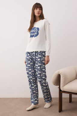 Trendyolmilla Beyaz Pamuklu Galaksi Desenli Sloganl? Uyku Bantl? Orme Pijama Tak?m? THMAW25PT00223 фото 21