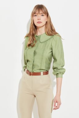 TRENDYOLMILLA Mint Dantel Detayl? Bebe Yaka Regular Normal Kal?p Dokuma Gomlek TWOSS21GO0035
