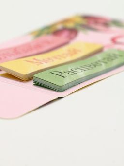 Цена за 3 шт. Подарочный набор, мини ручка, стикеры-закладки 20 л. Весенний