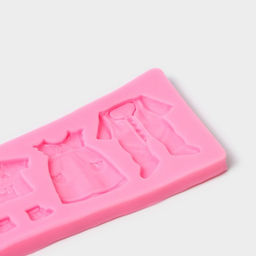 Молд для заливки «Одежда для ребёночка», силикон, 17×6,3 см, розовый