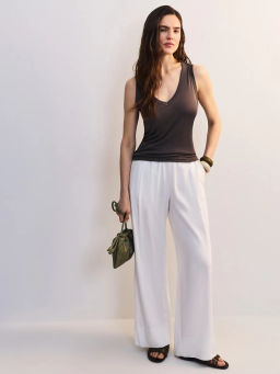 Майка прямого кроя с треугольным вырезом ZR2605013404-66 / Zarina  фото 2