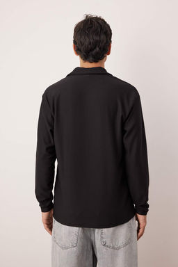 Siyah Oversize Polo Yaka Duz Orme Polo Yaka T-shirt TMNAW25PO00001